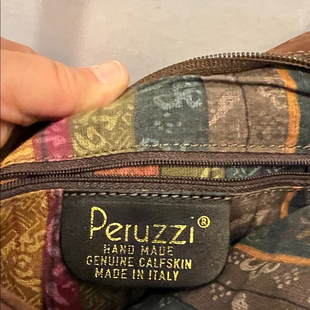Peruzzi Elegant Brown Women's Messenger hand made calfskin Bag - Picture 5 of 13
